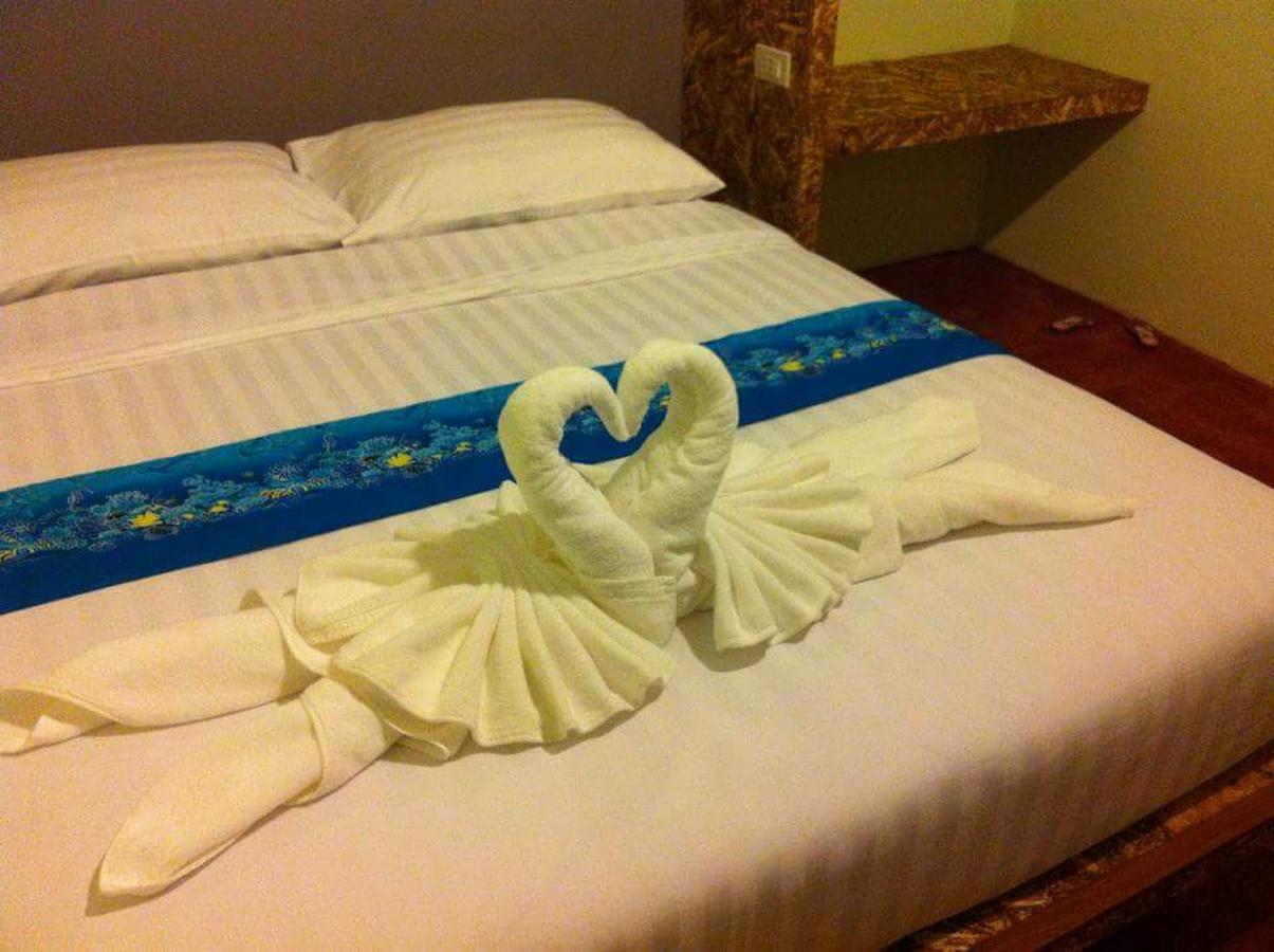 The Cozy Hotel Чалонг Стая снимка